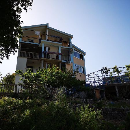 סוטומורה Apartments Volaric מראה חיצוני תמונה